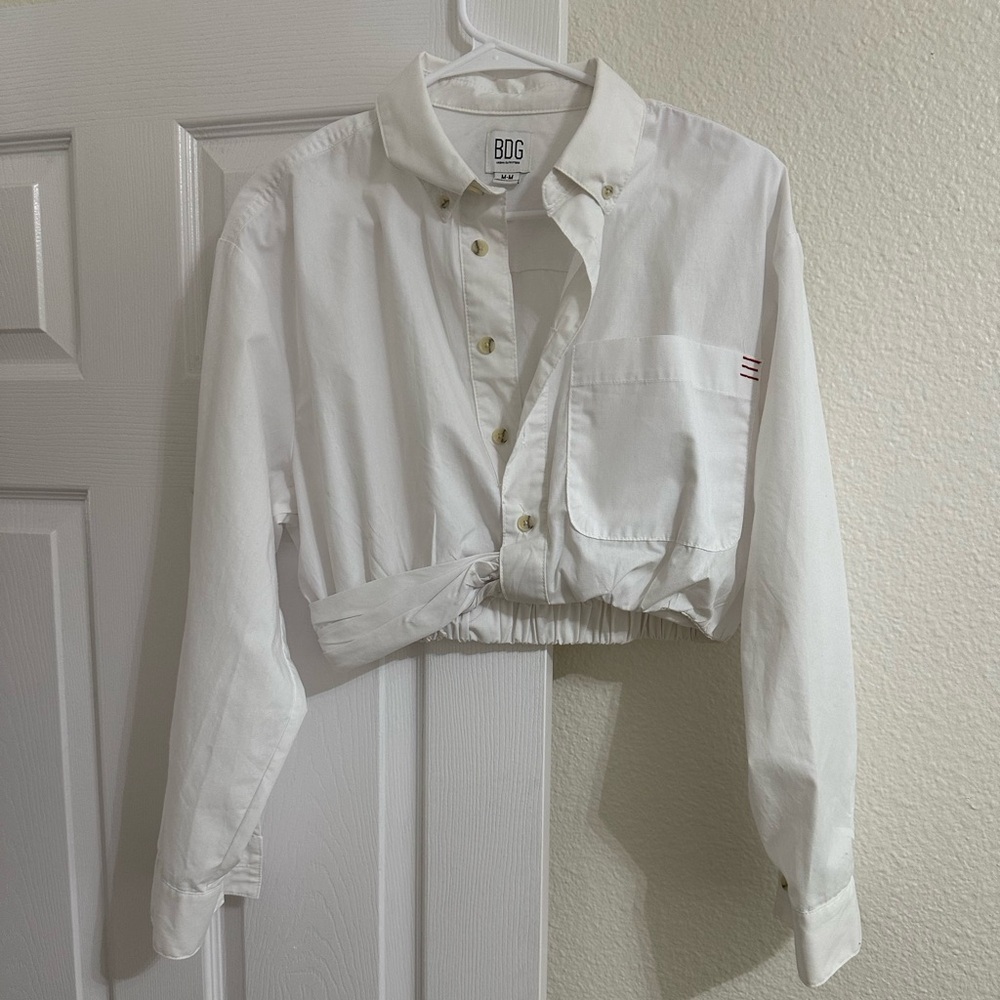 Long sleeve cropped button up